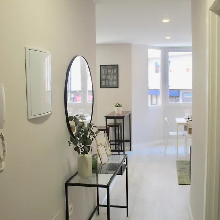 Moderno En El Centro De Coruna Apartamento